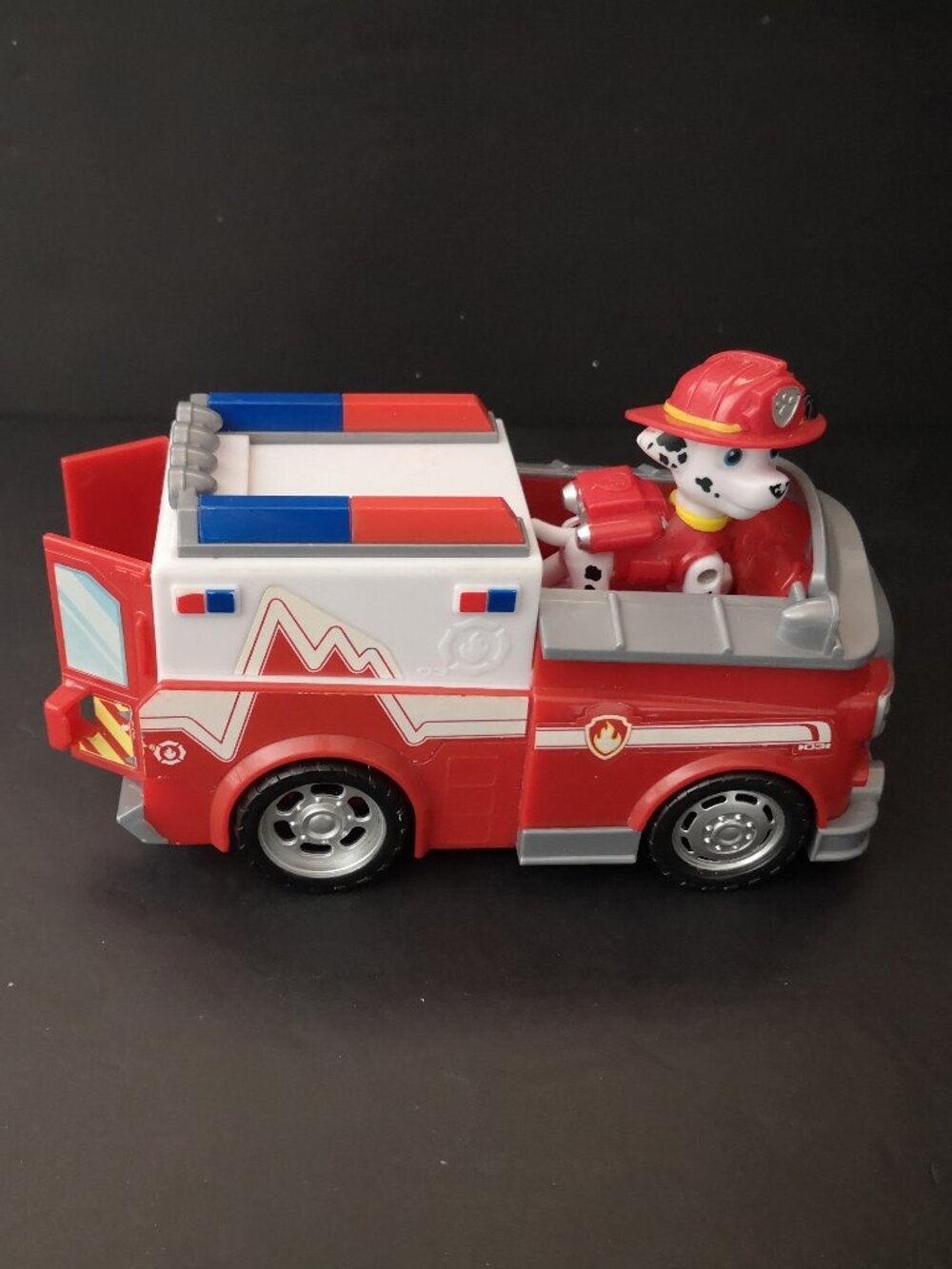 Paw Patrol Marshall's EMT Ambulance Rescue Vehicle & Marshall Action Figure